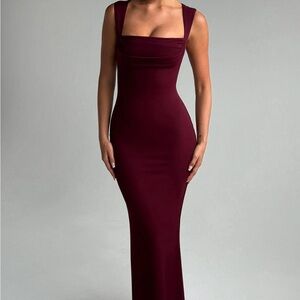 NWT Chic Sleeveless Burgundy Maxi Dress